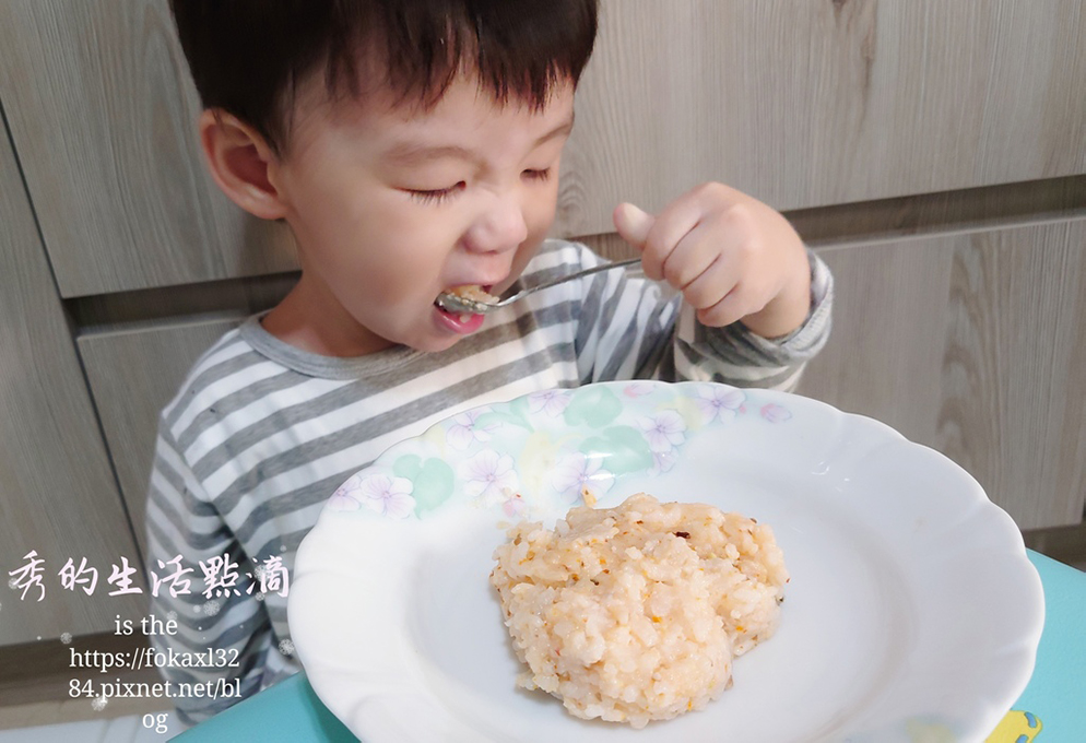 寶寶大口吃寶寶燉飯