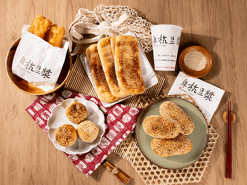 熱門排隊名店【阜杭豆漿】鹹甜燒餅